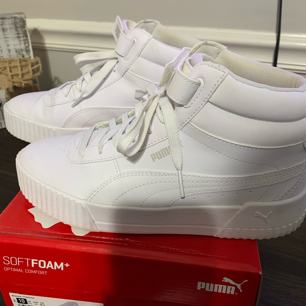 Womens Puma high top sneakers